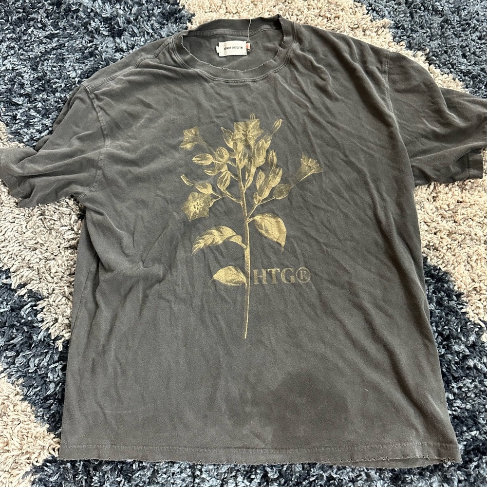Honor the gift t shirt size L